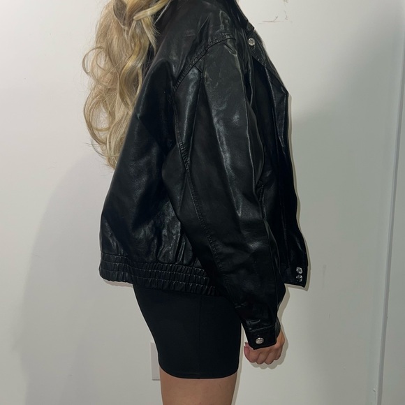 Women's Black Leather Jacket - Picture 7 of 7